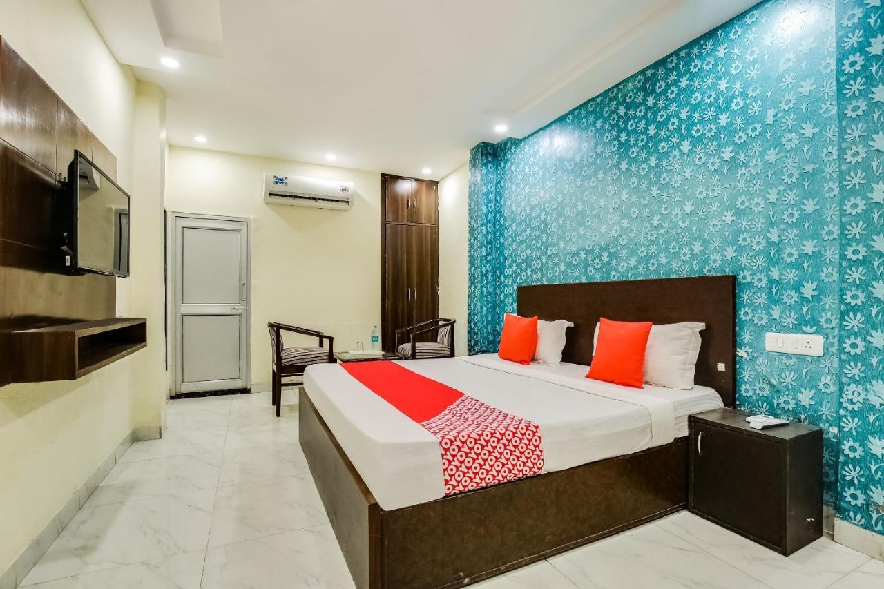 Oyo 9040 Alpine Chandigarh