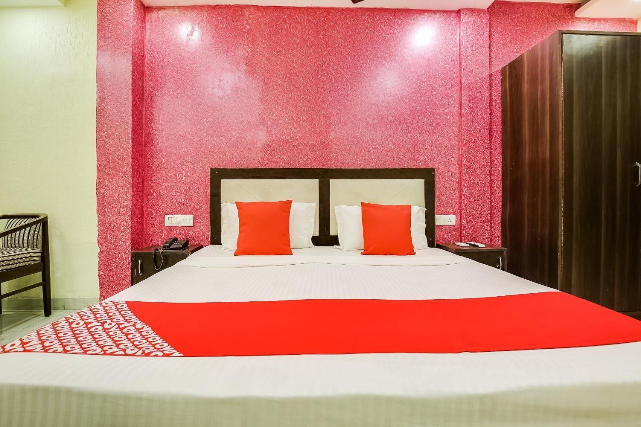 Oyo 9040 Alpine Hotel Chandigarh