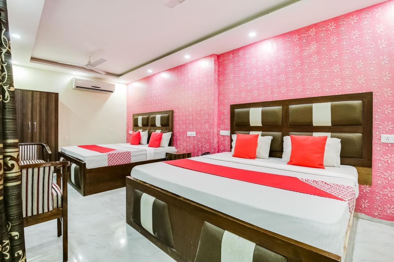 Oyo 9040 Alpine Hotel Chandigarh
