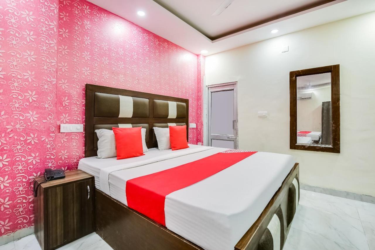 Hotel Oyo 9040 Alpine