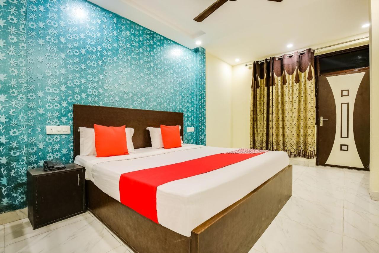 Oyo 9040 Alpine Hotel Chandigarh